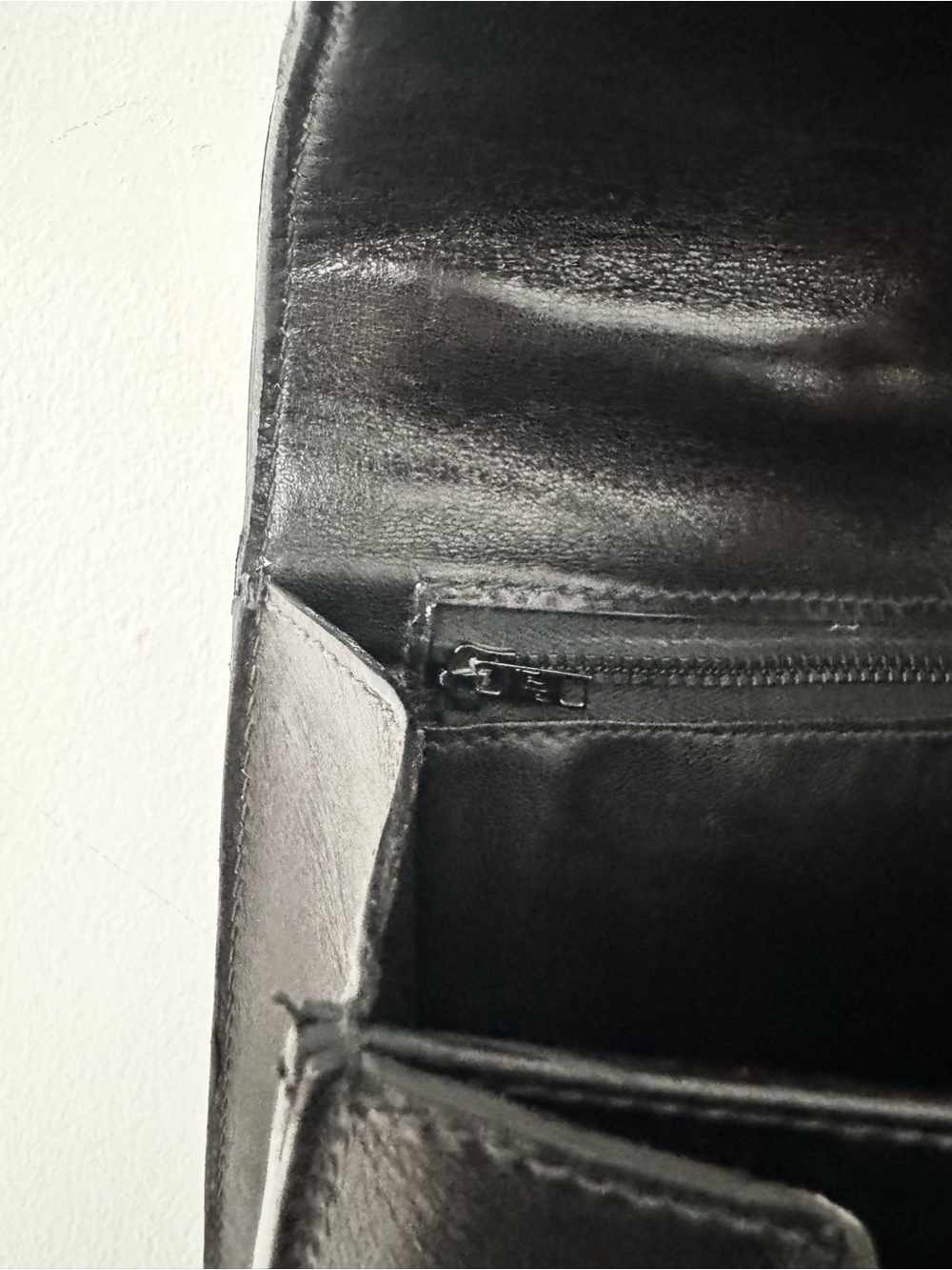 GUCCI vintage convertible locking leather satchel - Picture 11 of 16